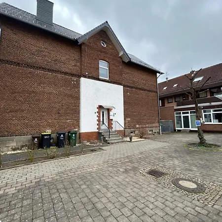 Alte Schule 1